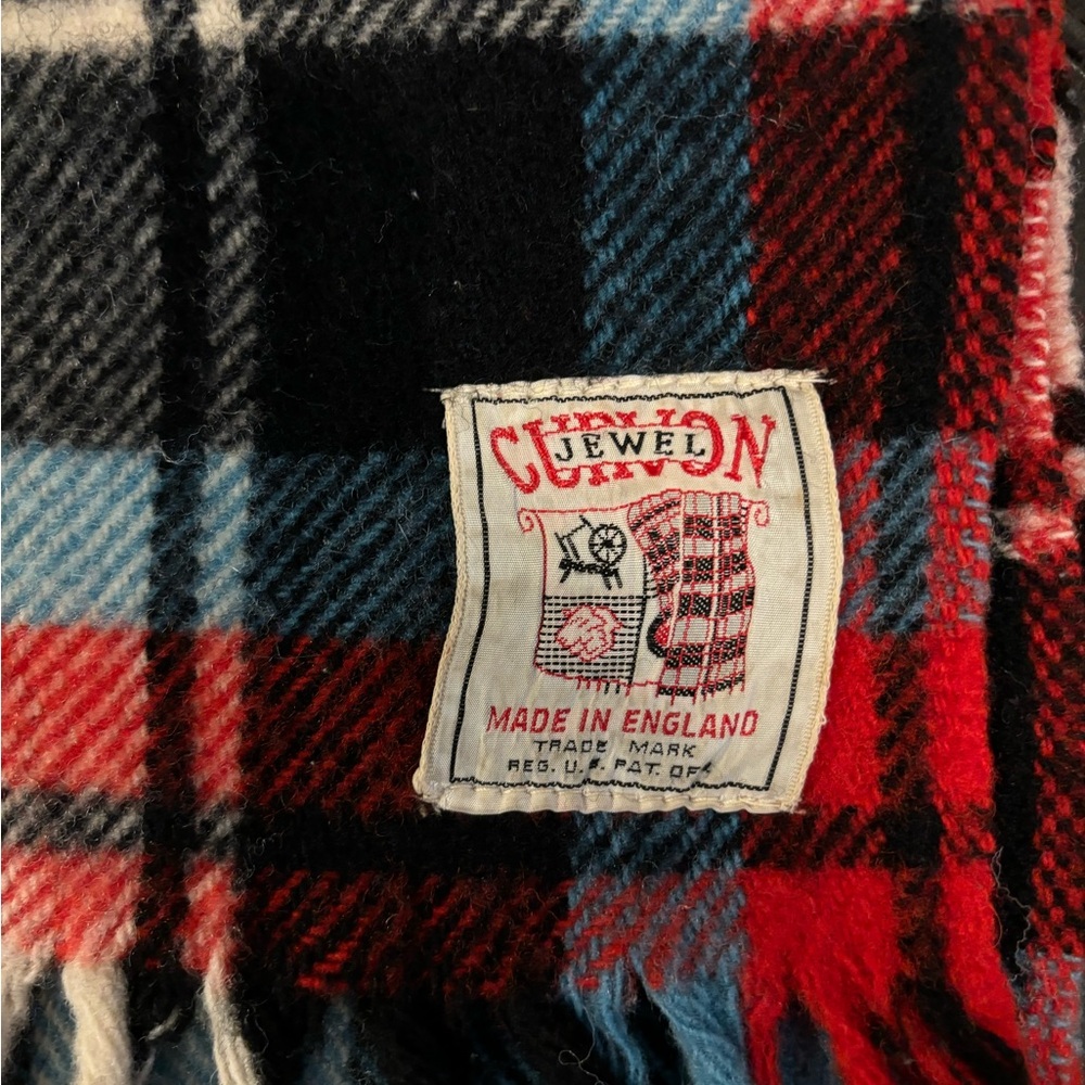 34/44 Vintage Curvon Jewel Wool  Stadium Blanket